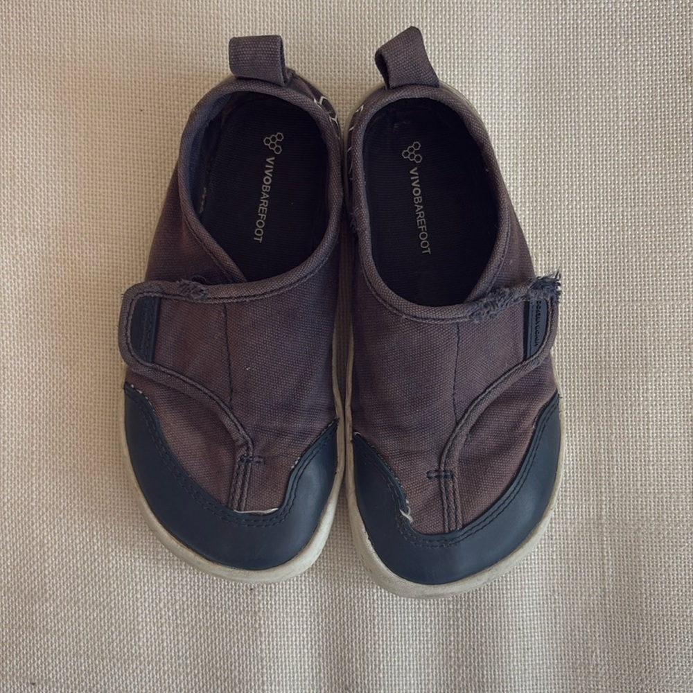 Vivobarefoot Gaia sneakers. EUR 26.